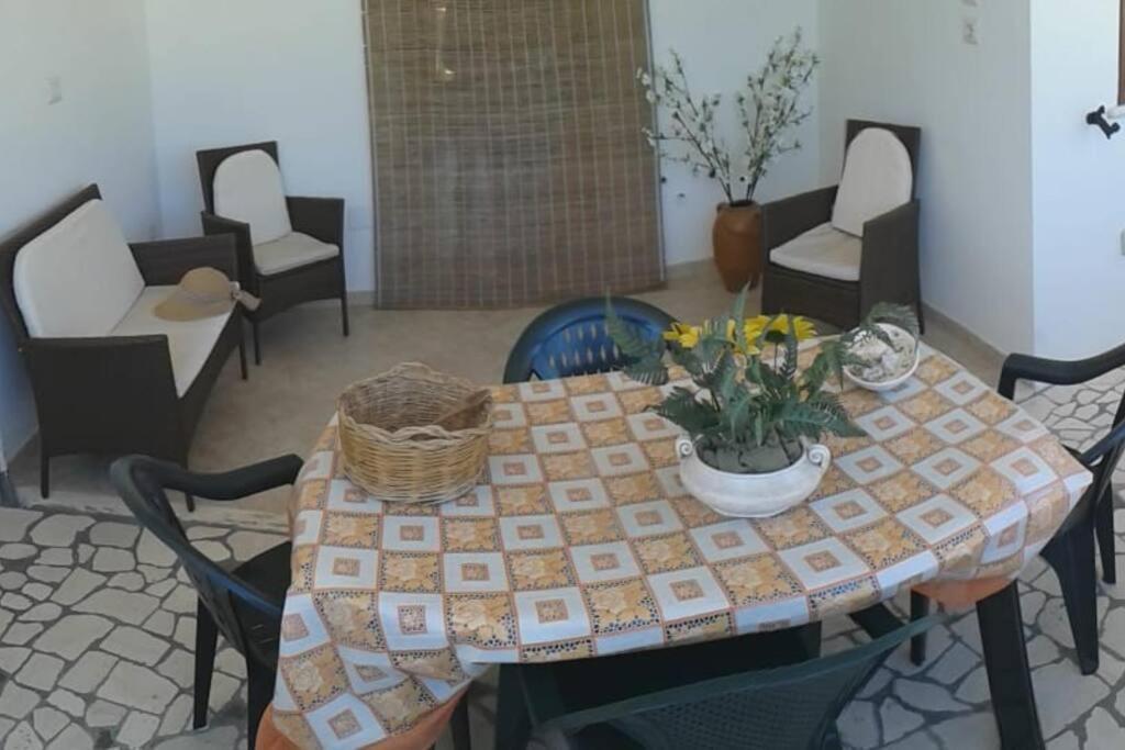 Casa Vacanze La Casa Di Katia Castro  Ngoại thất bức ảnh